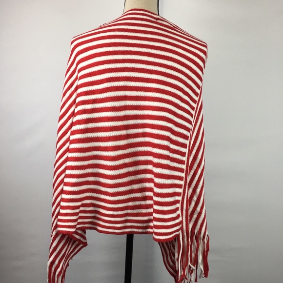 University of Maryland College poncho! - Picture 3 of 5